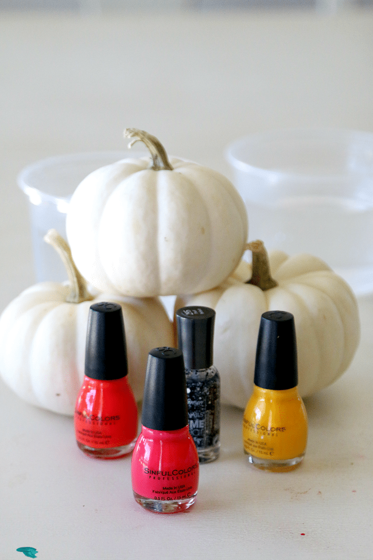 Marbling Pumpkins: Easy DIY Step by Step Tutorial to use nail marbling technique for no carve pumpkin