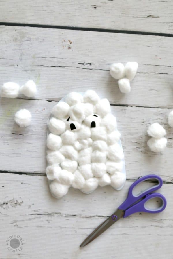 Cotton Ball Ghosts with Free Downloadable Ghost Template MomDot