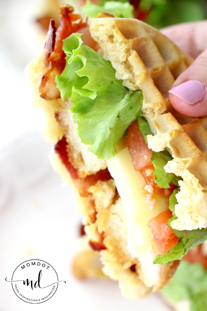Chicken and Waffles, the easiest and tastiest sandwich you will make all week, see how we make chicken and waffles recipe