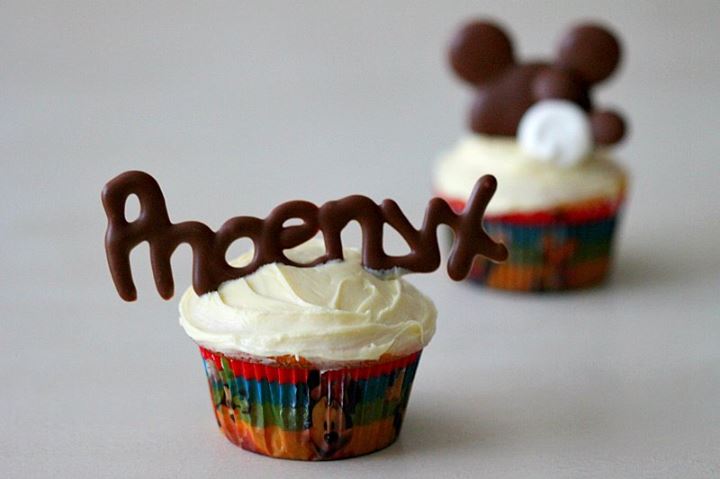 How to (easily) Make Mickey Mouse Custom Chocolate Silhouettes