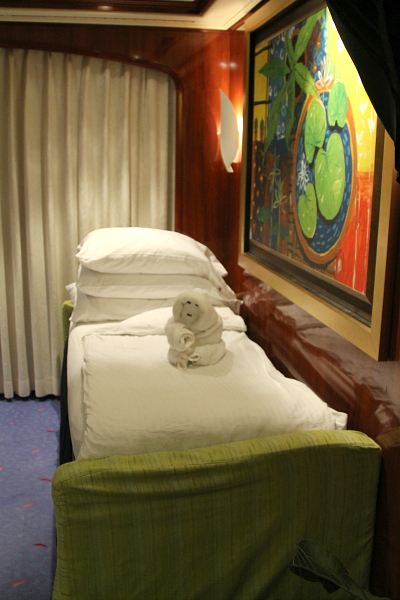 Norwegian Jewel Topaz Suite