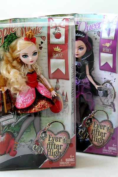 Ever After High Raven Queen First Chapter Doll With Stand 