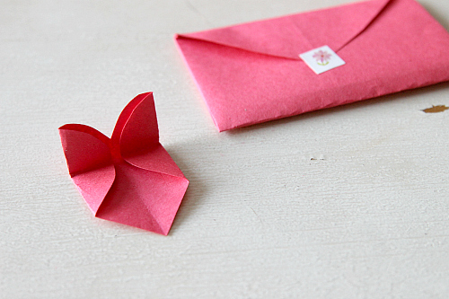 How to make an envelope from a heart, perfect for homemade valentines