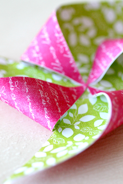 DIY Pencil Topper Pinwheels, add a "You Blow me Away" note and it becomes a great no candy valentine handout!