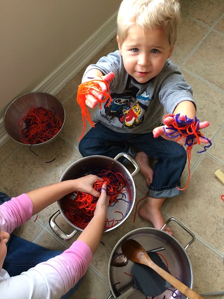 DIY Colored Spaghetti - More than food, its fun playtime for kid activities! Perfect for any age, picture tutorial by www.momdot.com