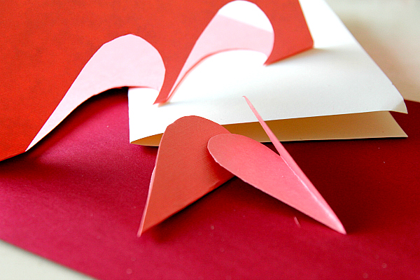DIY paper hearts for Valentines day flower card