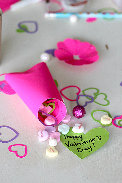 How to create a DIY Pill Box for Valentines day and other goodies, Crafting Blog MomDot.com