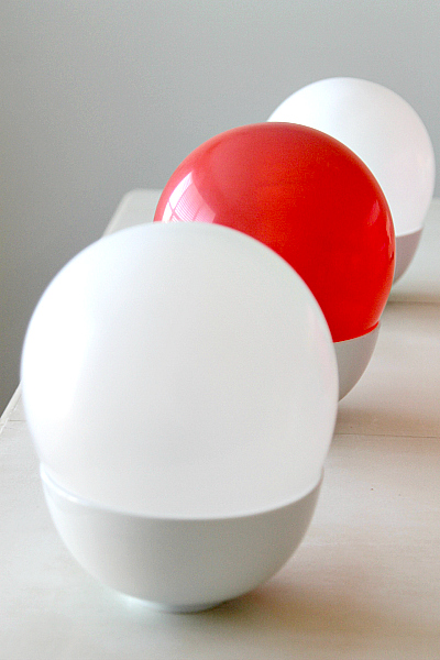 Valentines Day DIY Glitter Bowl with Modge podge and balloons