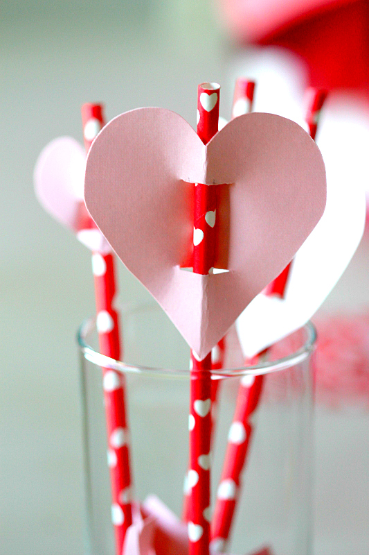 Create Valentines Day Straw topper with heart, also great for pencils (parties, teachers, and classrooms!)