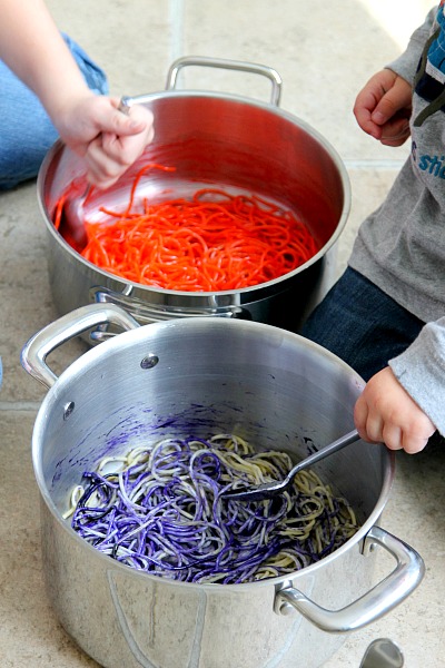 DIY Colored Spaghetti - More than food, its fun playtime for kid activities! Perfect for any age, picture tutorial by www.momdot.com