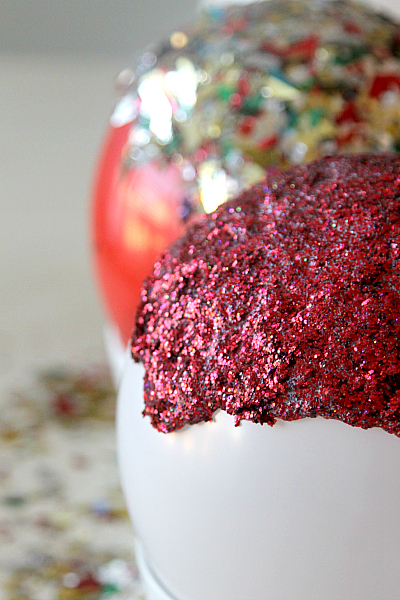 Valentines Day DIY Glitter Bowl with Modge podge and balloons