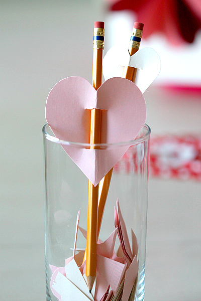 Create Valentines Day Straw topper with heart, also great for pencils (parties, teachers, and classrooms!)