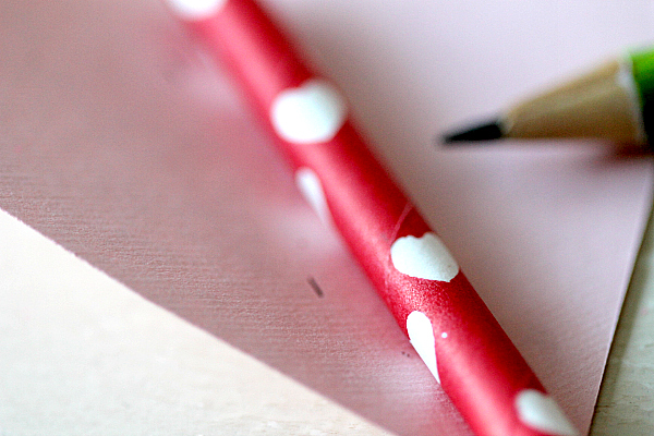 Create Valentines Day Straw topper with heart, also great for pencils (parties, teachers, and classrooms!)