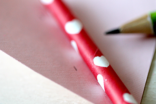 DIY Valentine Paper Heart Straw Toppers