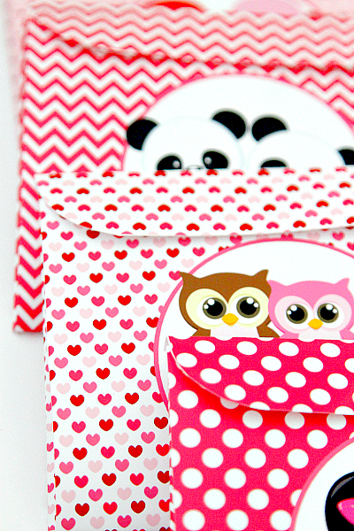 Free Valentines Day Printable, Envelope Printable by www.momdot.com