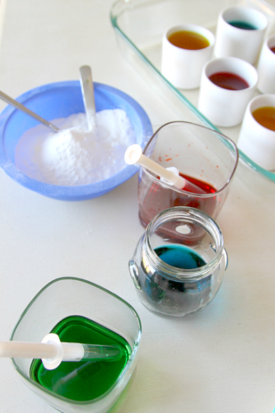 Baking Soda Kitchen Activity for Kids, www.momdot.com