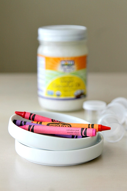 DIY 2 Ingredient Crayon Lip Gloss