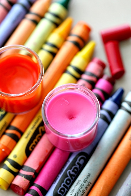 DIY 2 Ingredient Crayon Lip Gloss