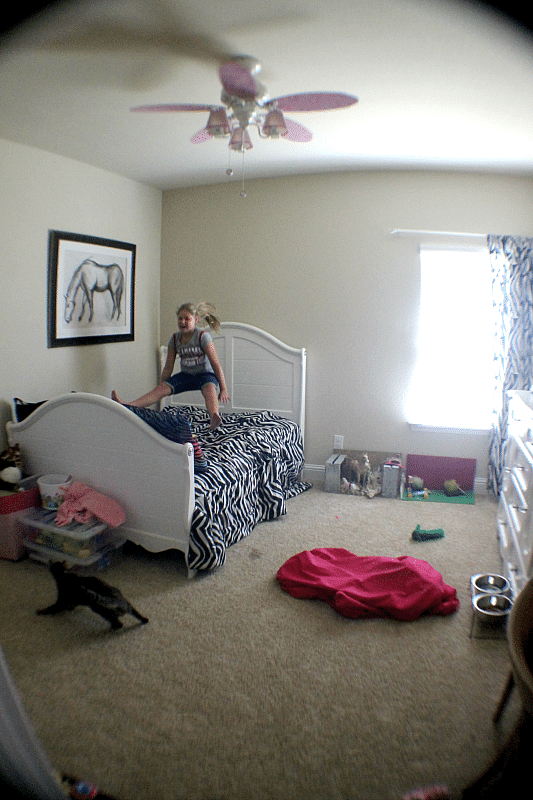 Hello Kitty Room Makeover and Decor
