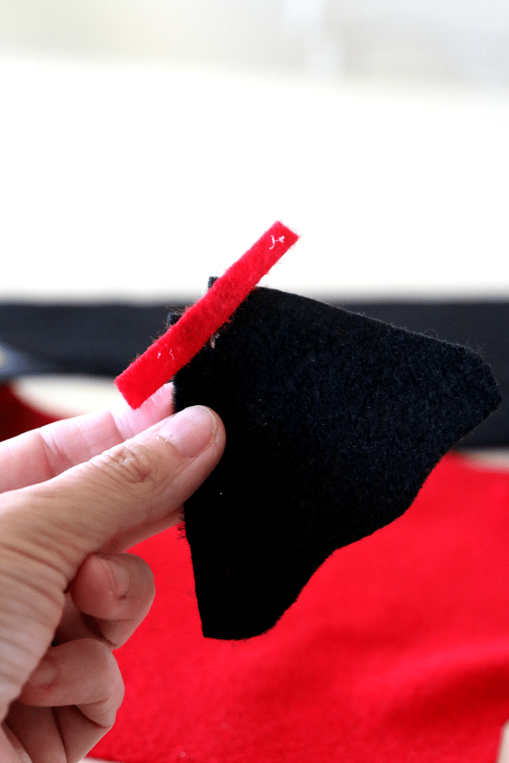 DIY Vampire Suckers and Monster Suckers for Halloween, Create a fun way to pass out candy! Classroom treats