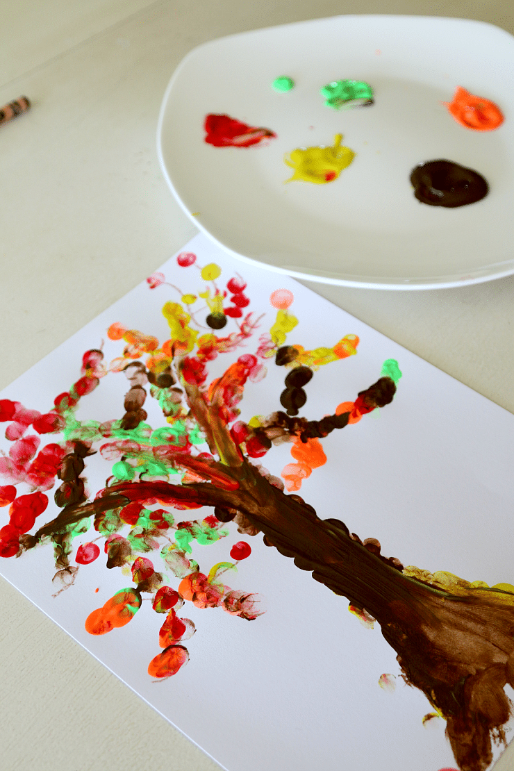 Fingerprint Tree, Perfect fall fingerpainting craft activity for kids to get messy and have fun - perfect tree every time