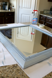 Chalk Paint Furniture: Shabby Chic Mirror Makeover