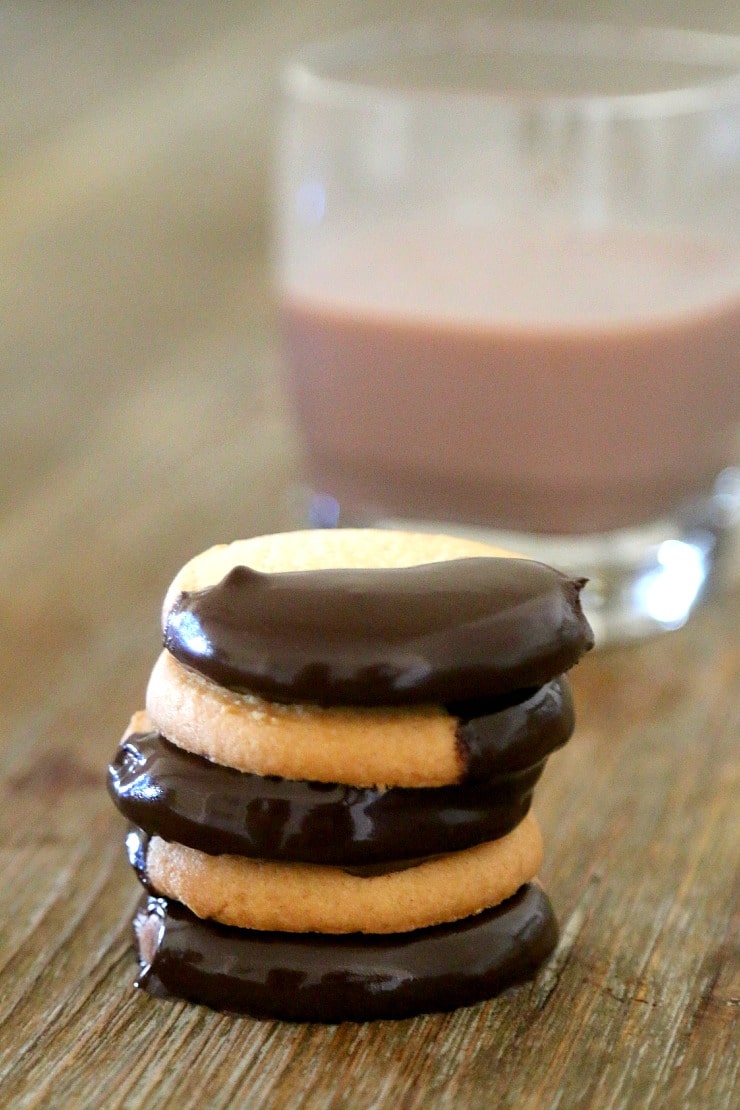 how to make homemade chocolate perfect for valentines day and other treats