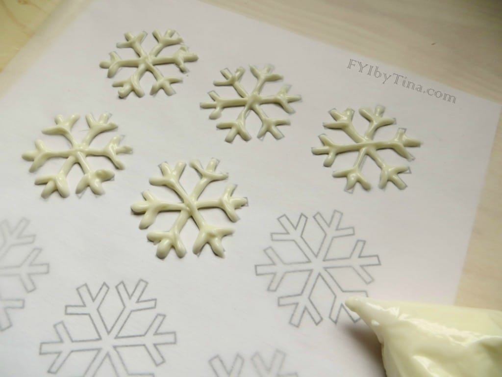 Snowflake-Cupcakes-Recipe1-1024x768