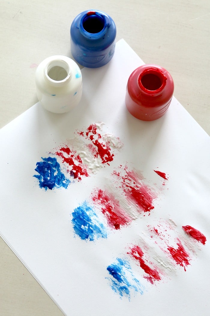 4th of July Kids Flag Art Craft Using a Dish Brush