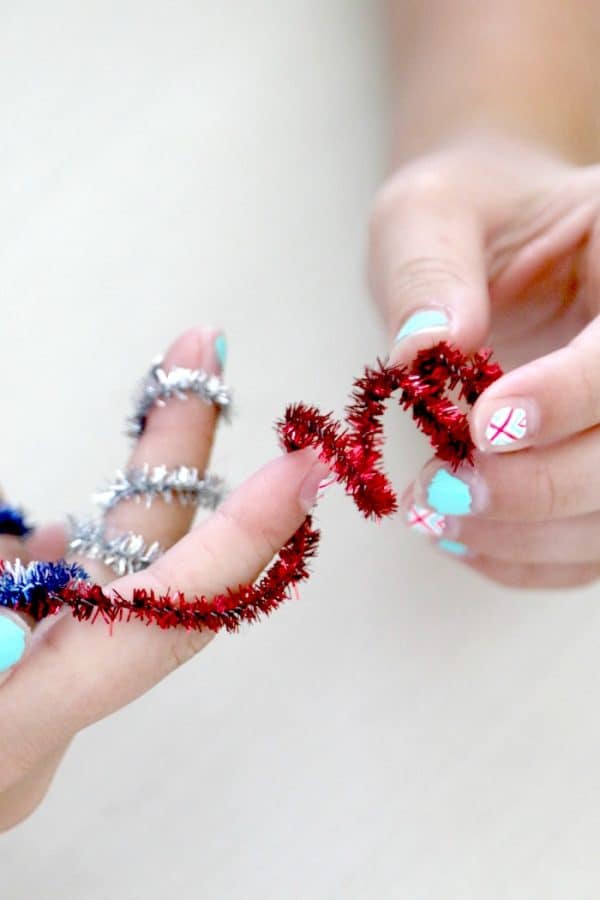 Exploding (Pipe Cleaner) Firework Ring