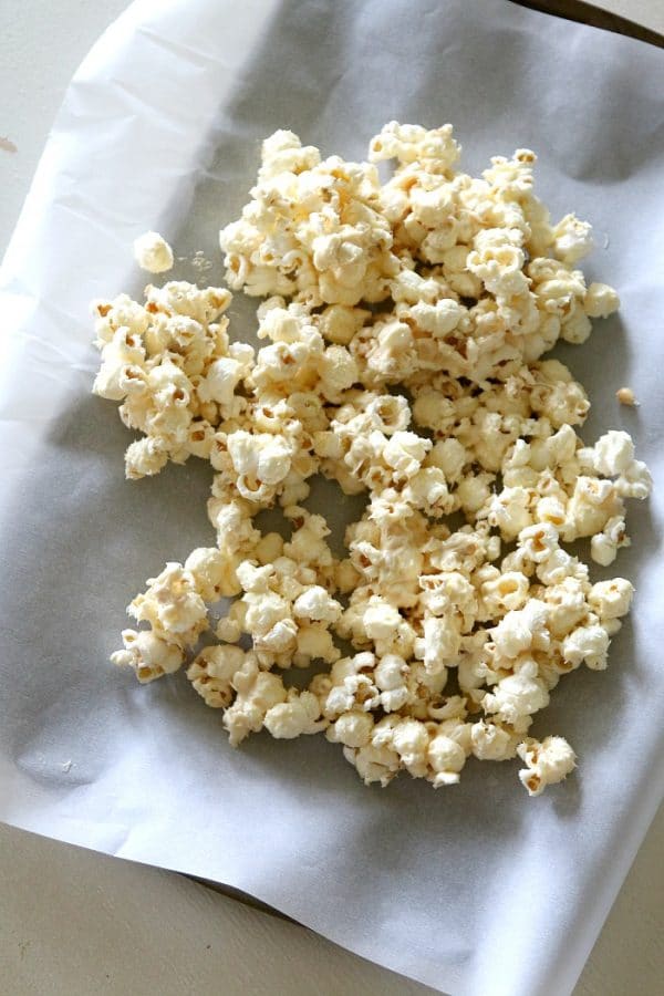 Firework Popcorn: Popcorn recipe that really POPS! (hint: poprocks!)