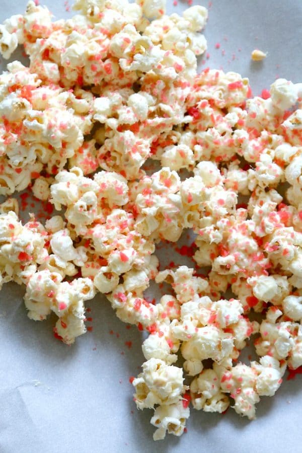 Firework Popcorn: Popcorn recipe that really POPS! (hint: poprocks!)