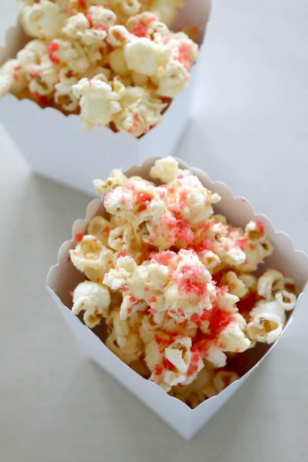 Firework Popcorn: Popcorn recipe that really POPS! (hint: poprocks!)