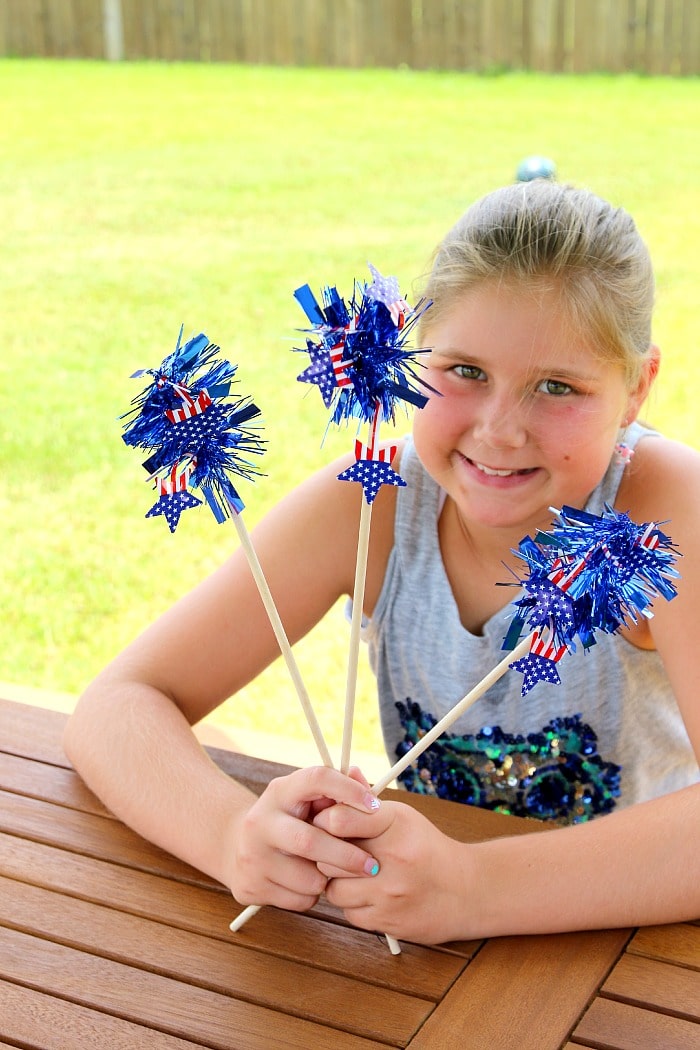 Toddler and Preschooler Safe Sparkler DIY perfect for the little ones 4th of July Fun, Easy and Quick DIY