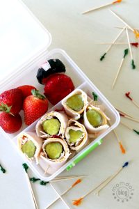 Easy Sandwhich alternative for lunch time, Pickle Rollups, a kids total lunchtime favorite! perfect recipe for afterschool snacking too