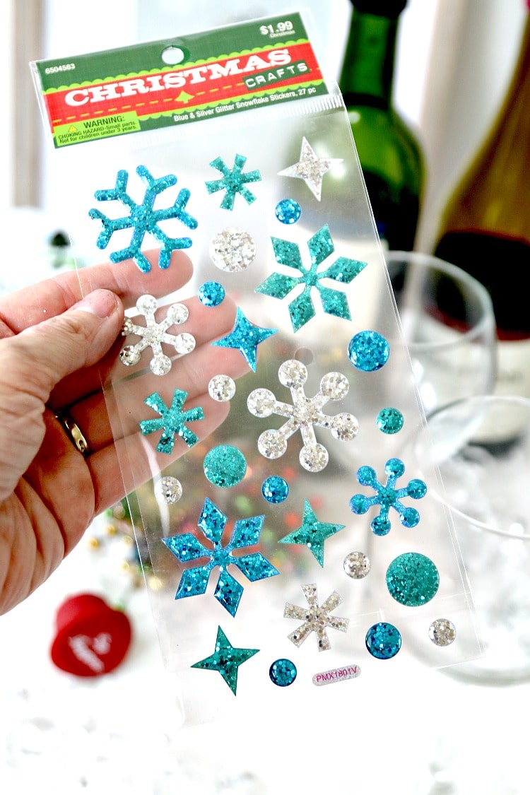 Create a holiday custom wine glass in 30 seconds