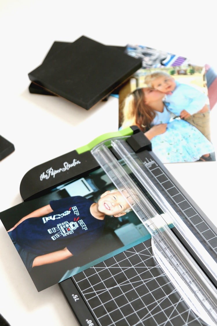 DIY Photo Coasters : 5 minutes of Crafting for a gift that never gets returned, tell them you love them with photographs