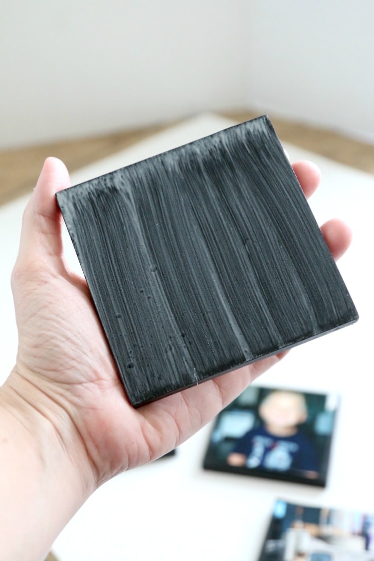 DIY Photo Coasters : 5 minutes of Crafting for a gift that never gets returned, tell them you love them with photographs
