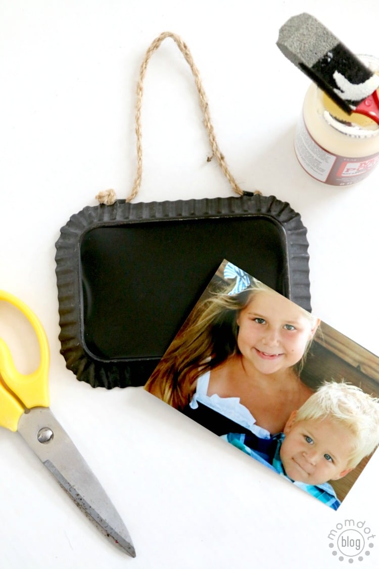 Metal Frame DIY Personalized and Homemade Ornament, perfect for Grandma. Takes minutes to make!