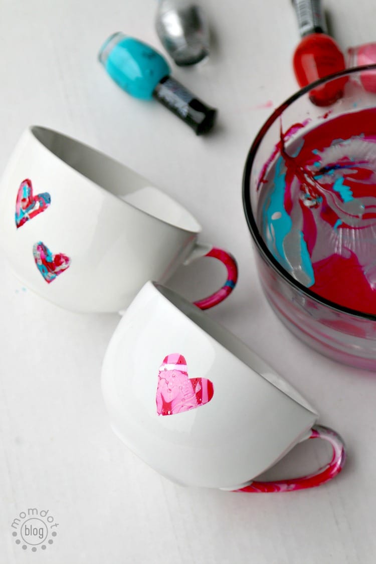 DIY Marbled Coffee Cups: Unique coffee cups to gift to a loved one this Valentines Day