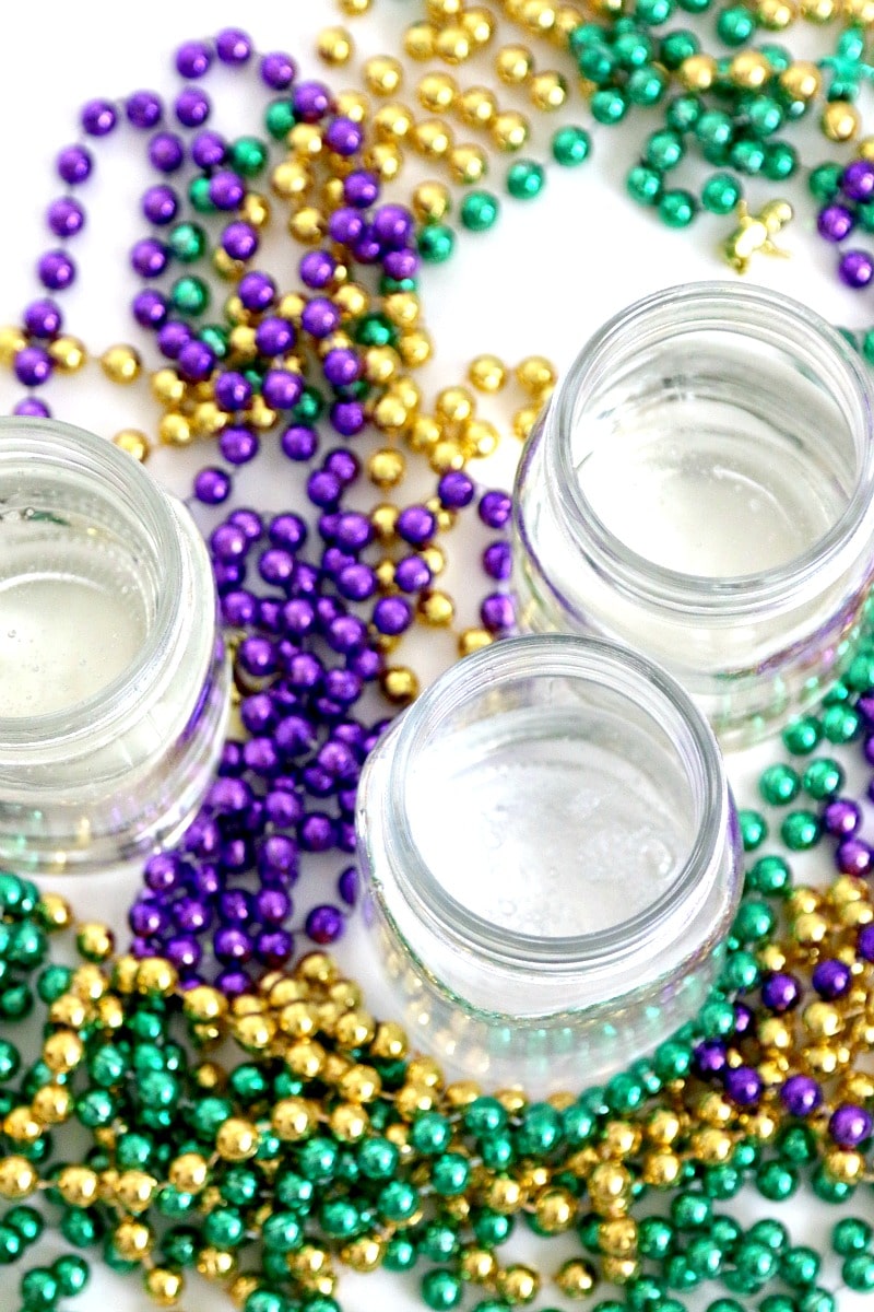 Calming Jar: Create a Mardi Gras Calm down jar, 3 recipes ideas in this DIY "sit down" project