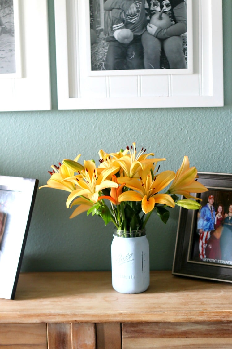 Bloomsy Box: Subscription for Monthly Flower Deliveries, Perfect for Loving Mom, Wife, Girlfriend or Yourself Year Round