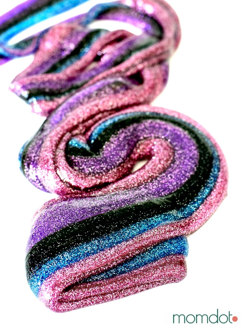 Galaxy Slime : make gorgeous Galaxy Slime that sparkles with beautiful colors, kids and adults will both ADORE this slime recipe, beautiful and fun