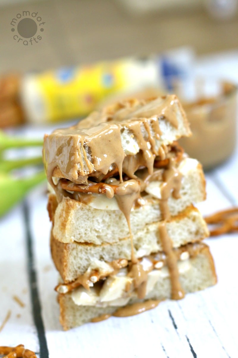 Bananas, Peanut Butter, Pretzles and Mayo : Strange ways people eat sandwiches that are actually Delicious - get the recipe here