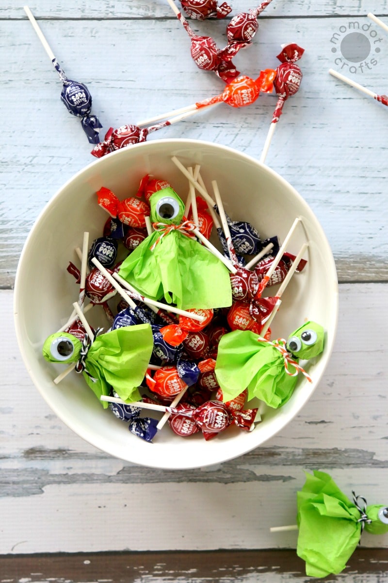 Lollipop (lolly pop) Monsters are just as cute as Ghosts and so fun to make! Just pop a variety of googly eyes for this super fun pass out for Halloween or Classroom parties