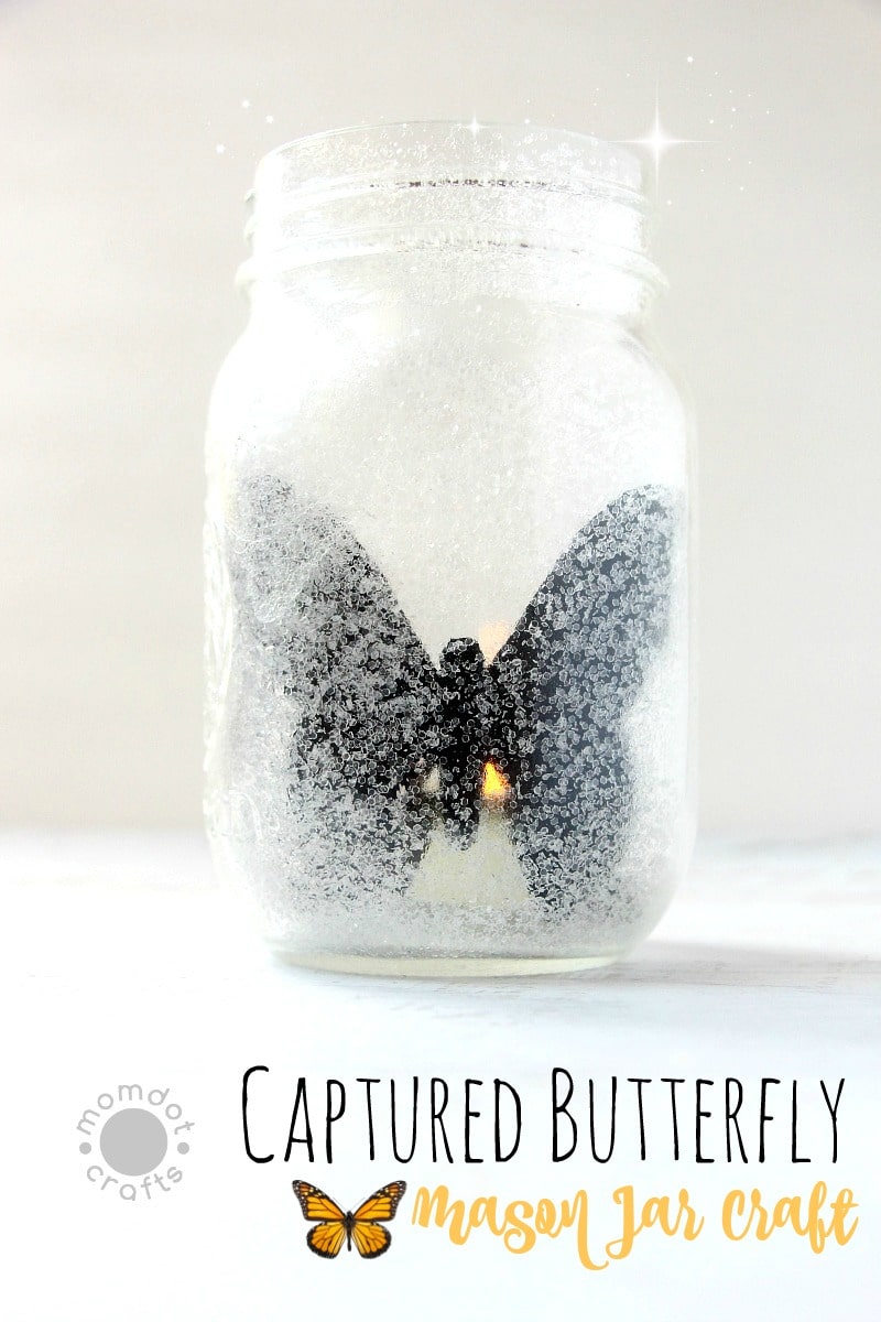 Captured Butterfly : Mason Jar Craft Idea - Enjoy a Butterfly year round and the flickering light makes it seem "alive"! Mason Jar tuturial