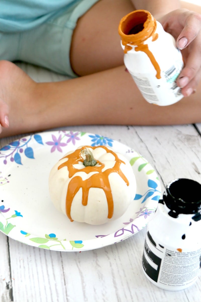 Drip Painting No Carve Pumpkin DIY for Halloween - Endless creativity and gorgeous!