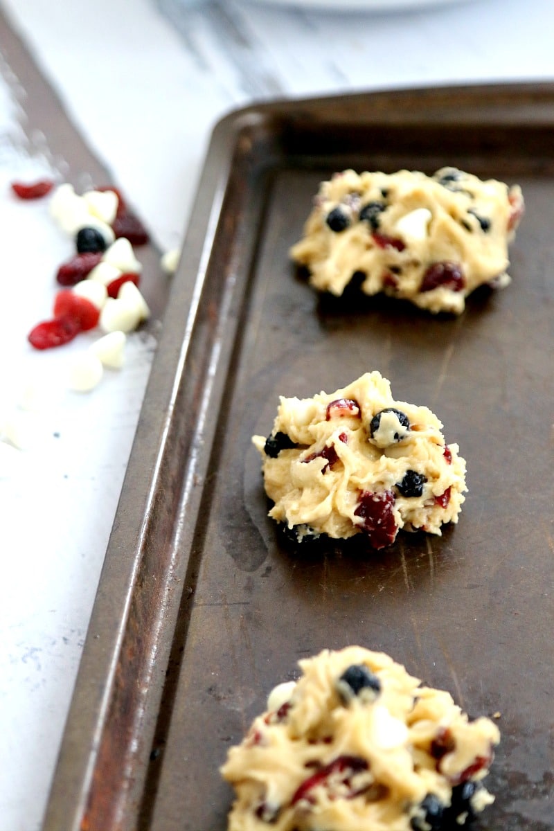 Cranberry, Blueberry & White Chocolate Cookie Recipe : Best Cookie Dough Recipe EVER for ALL your Christmas Cookies