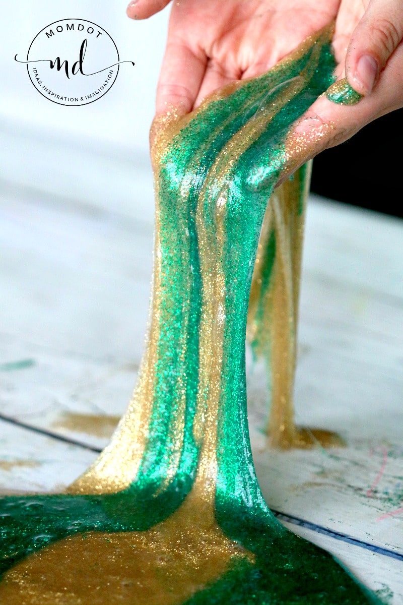 Pot-O-Gold : St. Patricks Day Slime Recipe for gorgeous glittery slime that sheets in sparkles