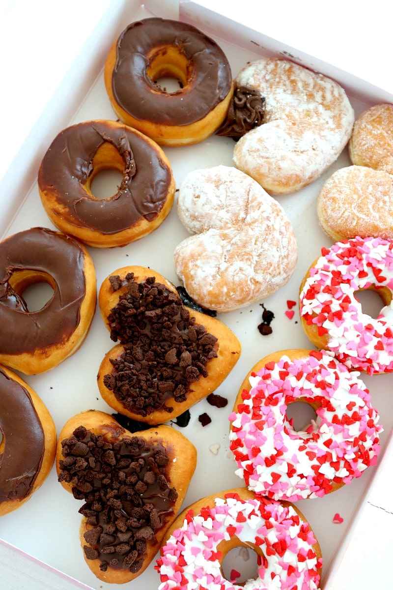 Dunkin' Donuts Valentines Day Flavors Are Here!